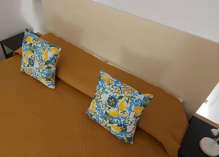 ゲストハウス Celeste Costiera 3*