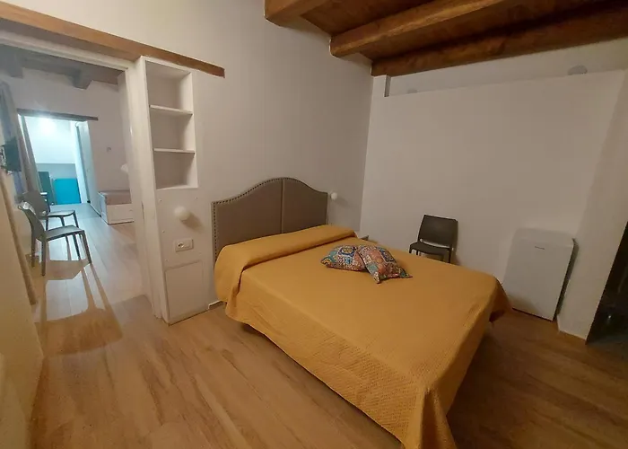 Celeste Costiera ゲストハウス マイオーリ